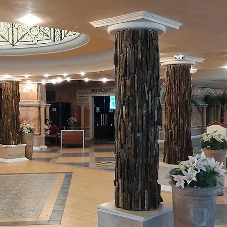 на метри от плажа